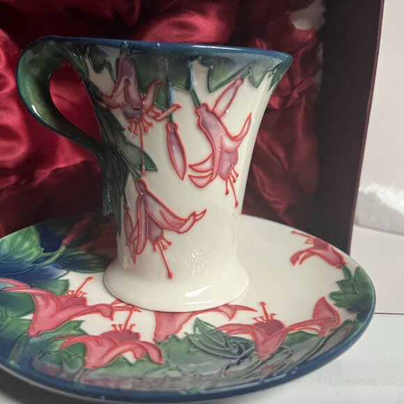 Benaya Fuchsia Garden Coffee Mug and Dessert Plate set (4 sets available) - Picture 7 of 8